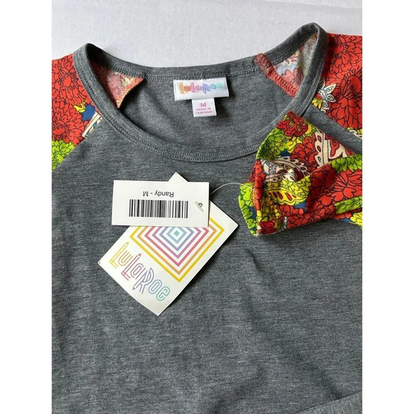 LulaRoe Randy T-Shirt Size Medium - Picture 3 of 6